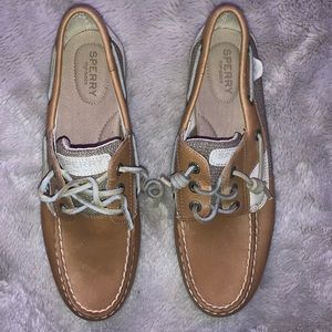 Women’s Size 9 Sperry’s